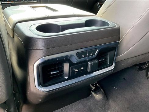Used 2020 GMC Sierra 1500 SLT w/ SLT Premium Plus Package AWD/4WD image 32