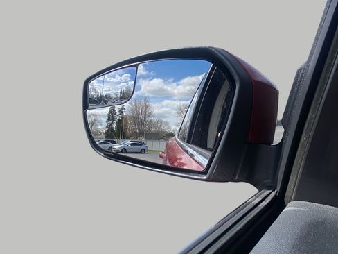 Certified 2018 Ford Escape SE FWD image 18