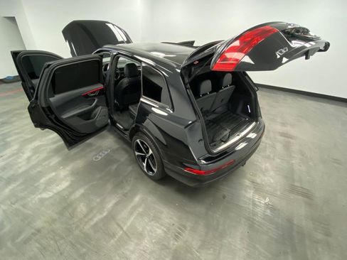 Used 2019 Audi Q7 3.0T Prestige w/ Prestige Package image 53