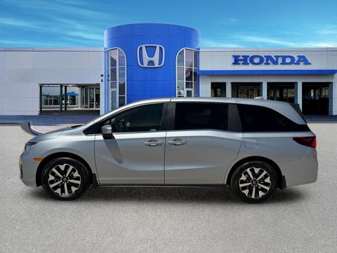 New 2026 Honda Odyssey EX-L image 3