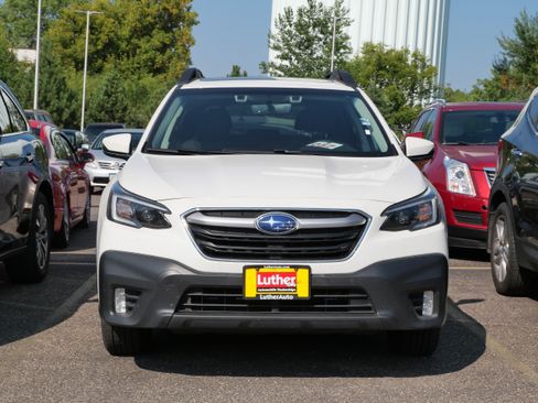 Used 2020 Subaru Outback Premium w/ Popular Package #1 AWD/4WD image 2