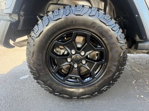 Used 2023 Jeep Wrangler Unlimited w/ Cold Weather Group AWD/4WD image 48