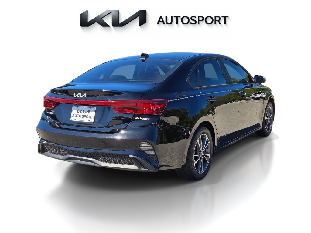 Certified 2024 Kia Forte LXS w/ LXS Technology Package FWD image 8