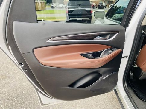 Used 2019 Buick Enclave Avenir w/ Avenir Technology Package image 24