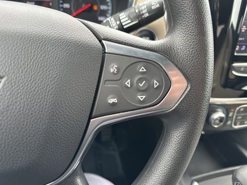 Used 2023 Chevrolet Traverse LS w/ Safety Package image 17