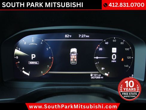 Used 2025 Mitsubishi Outlander SE AWD/4WD image 23