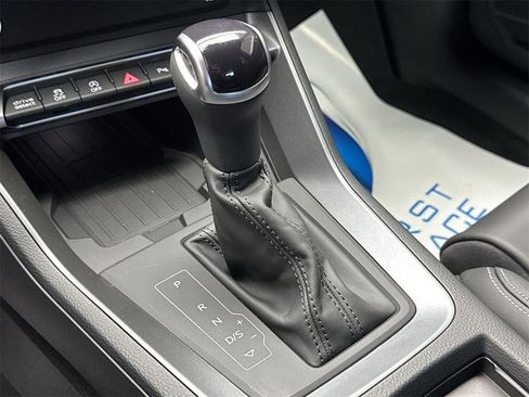 New 2025 Audi Q3 2.0T Premium image 19