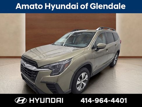 Used 2025 Subaru Ascent Premium AWD/4WD image 1