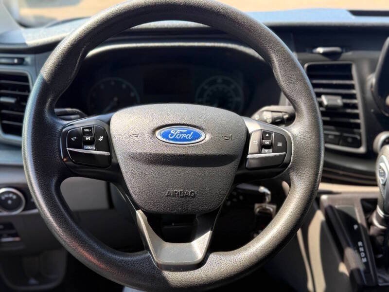 Used 2025 Ford Transit 350 XLT AWD/4WD image 17