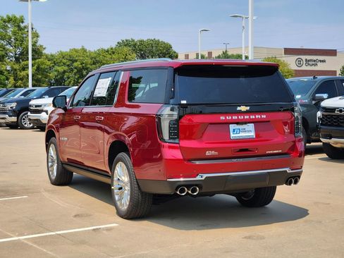 New 2025 Chevrolet Suburban Premier image 4
