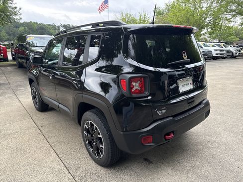 Used 2023 Jeep Renegade Trailhawk AWD/4WD image 5
