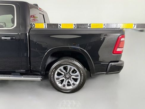 Used 2022 RAM 1500 Limited w/ Body Color Bumper Group AWD/4WD image 15