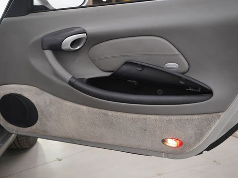 Used 2003 Porsche Boxster image 11