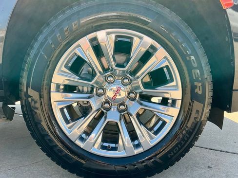 Used 2022 GMC Yukon Denali image 20