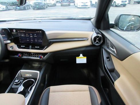 New 2026 Chevrolet Equinox ACTIV w/ Convenience Package III image 15
