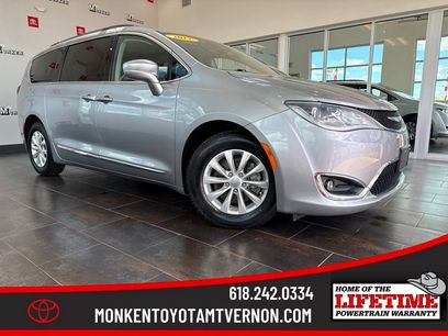 Used 2017 Chrysler Pacifica Touring-L