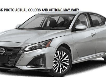 Used 2024 Nissan Altima 2.5 SV