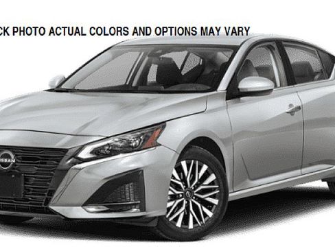 Used 2024 Nissan Altima 2.5 SV image 1