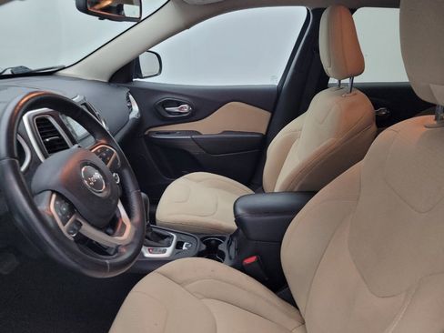 Used 2016 Jeep Cherokee Latitude w/ Safety/Convenience Group image 17