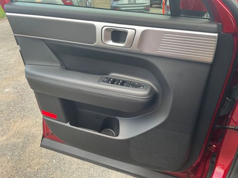 Used 2025 Hyundai Santa Fe SEL image 20