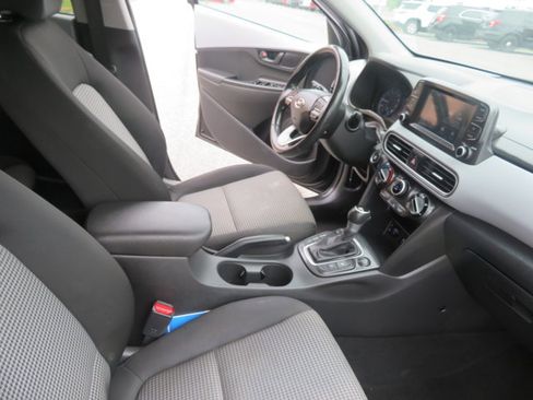 Used 2019 Hyundai Kona SEL image 19