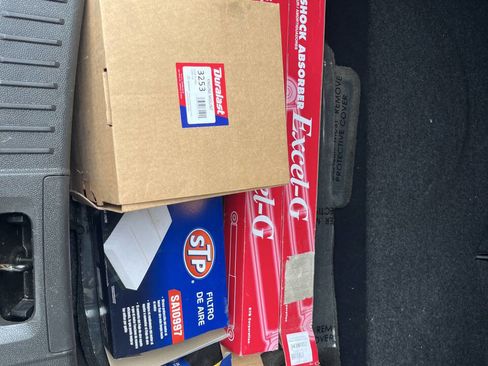 Used 2018 Ford Fiesta SE w/ Equipment Group 201A image 9