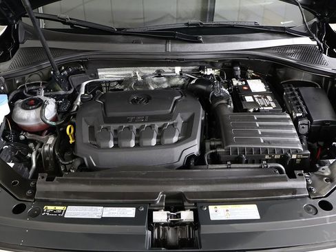Used 2022 Volkswagen Tiguan SE R-Line AWD/4WD image 23