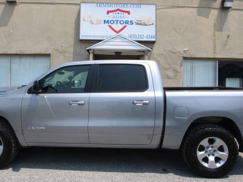 Used 2019 RAM 1500 Big Horn AWD/4WD image 5