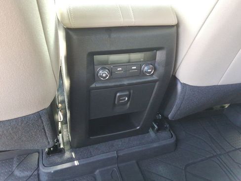 Certified 2023 Chevrolet Traverse LS FWD image 19