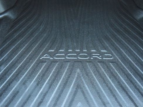 Used 2023 Honda Accord EX image 6