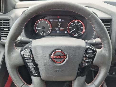 Used 2023 Nissan Frontier PRO-4X w/ Pro Convenience Package AWD/4WD image 15