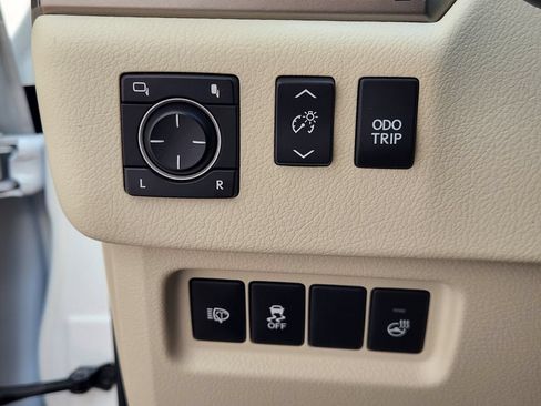 Used 2015 Lexus GX 460 Luxury AWD/4WD image 22