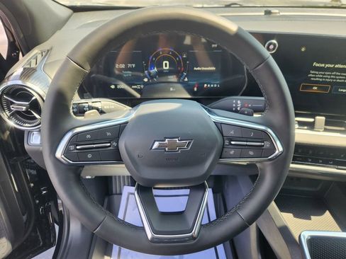 New 2026 Chevrolet Equinox LT image 9