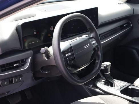 Used 2025 Kia K4 FWD image 12