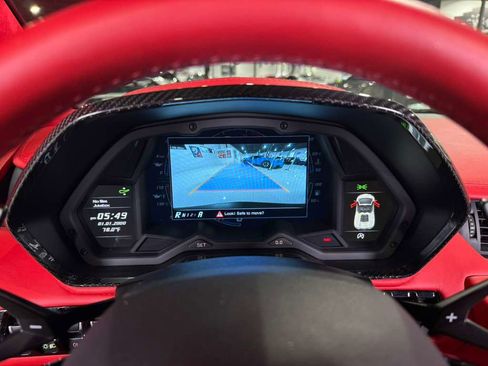 Used 2018 Lamborghini Aventador S image 30