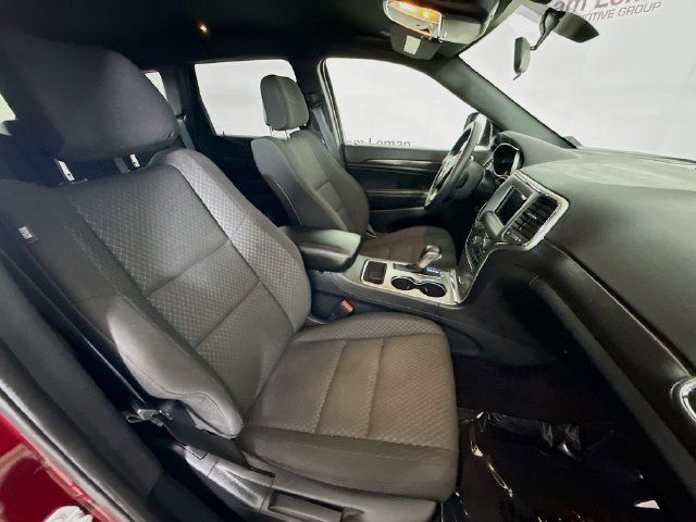 Used 2018 Jeep Grand Cherokee Laredo AWD/4WD image 25