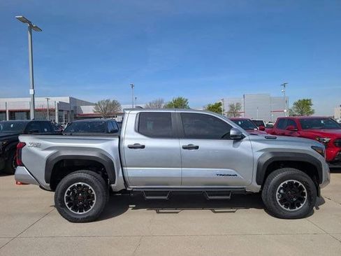 New 2026 Toyota Tacoma TRD Off-Road AWD/4WD image 3