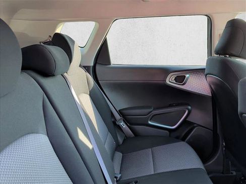 Used 2025 Kia Soul S FWD image 20