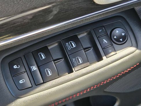 Used 2020 Jeep Grand Cherokee Trailhawk w/ Trailhawk Luxury Group AWD/4WD image 23