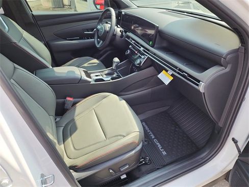 New 2025 Hyundai Santa Cruz Limited image 9