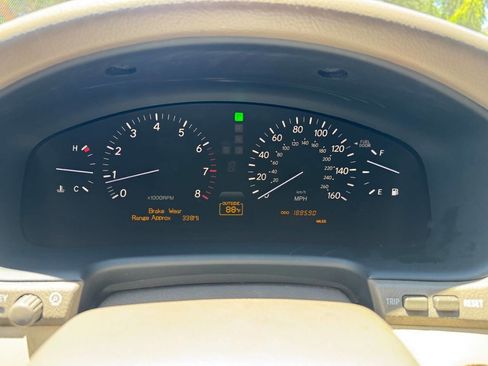 Used 2006 Lexus LS 430 RWD image 22