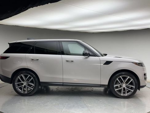 Used 2023 Land Rover Range Rover Sport SE AWD/4WD image 9