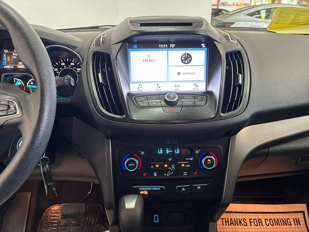 Used 2017 Ford Escape SE w/ Equipment Group 201A AWD/4WD image 16