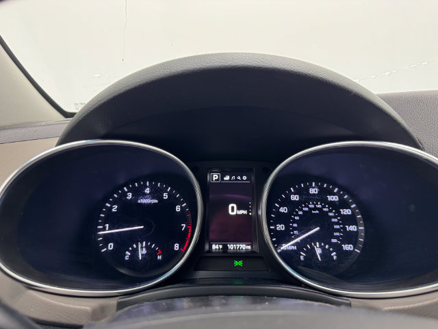 Used 2018 Hyundai Santa Fe Sport FWD image 2