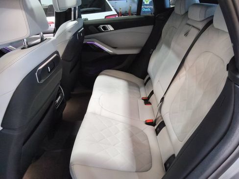 Used 2026 BMW X6 xDrive40i AWD/4WD image 18