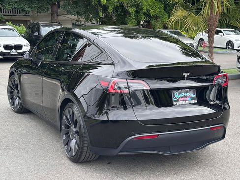Used 2022 Tesla Model Y Performance AWD/4WD image 5