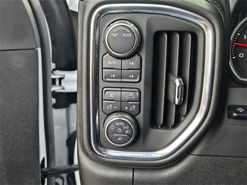 Used 2020 Chevrolet Silverado 2500 High Country w/ Z71 Off-Road Package image 23