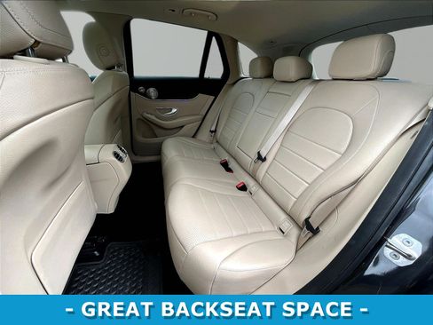 Used 2020 Mercedes-Benz GLC 300 4MATIC image 22