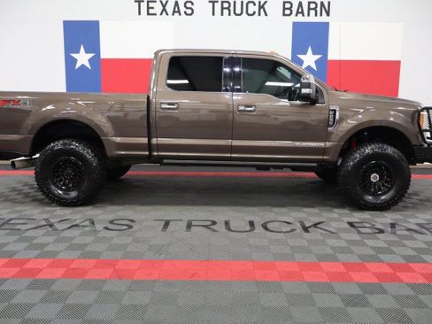Used 2017 Ford F250 King Ranch w/ King Ranch Ultimate Package AWD/4WD image 20