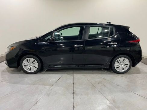 Used 2022 Nissan Leaf S image 40
